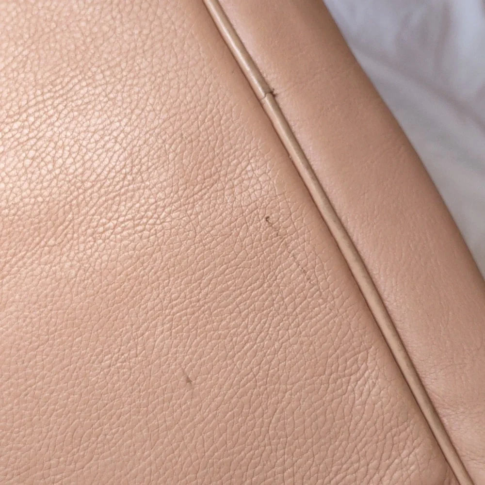 MARC JACOBS Multi-Pocket Peach Color Purse w/ Turquoise Interior - Picture 11 of 11